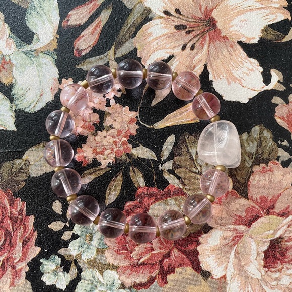 💗 Pink Glass Bracelet with Rose Quartz - Picture 5 of 5